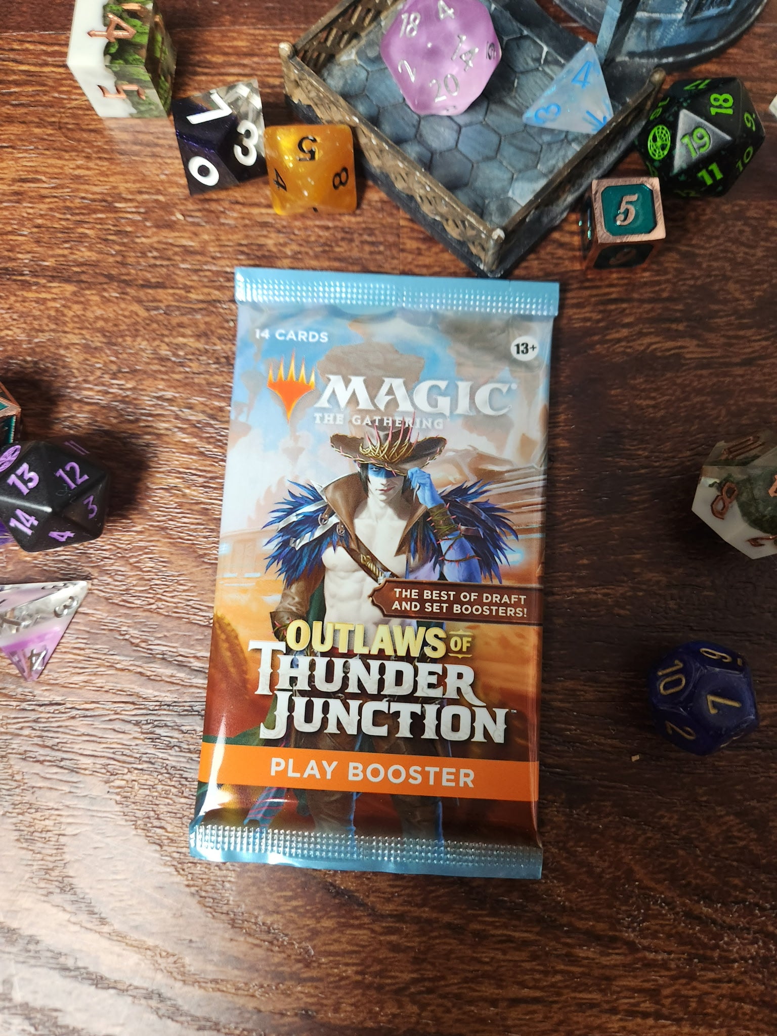 Thunder Junction Play Booster Pack